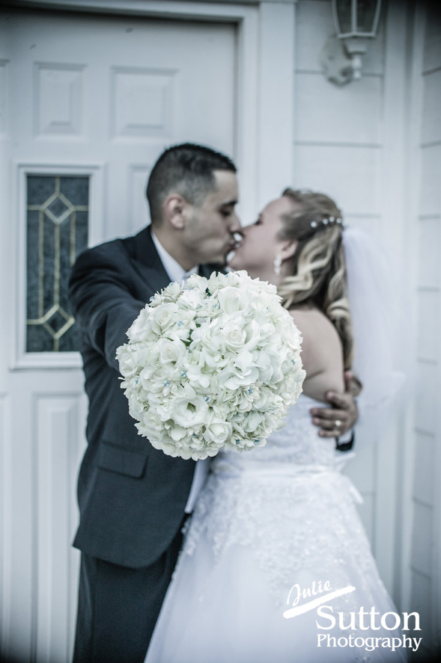 bride-groom-bouquet